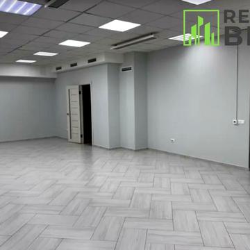 Зарічанська вул., 1