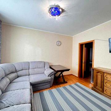 Виноградар, пр. Георгія Гонгадзе 20-В, затишна 3к квартира. Ретровіль