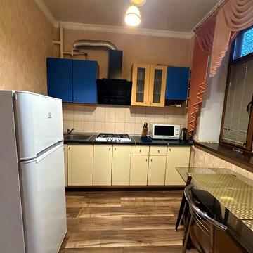 Леоніда Жаботинського вул. (Правди), 47-А