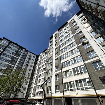 Олександра Довженка вул., 21А
