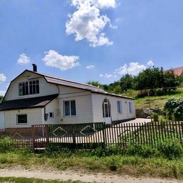 Гарний будинок від власника, чудове плануваня, є усі комунікації