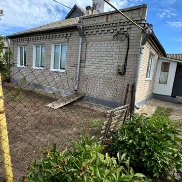Продаж просторого будинку в с. Піщанка.