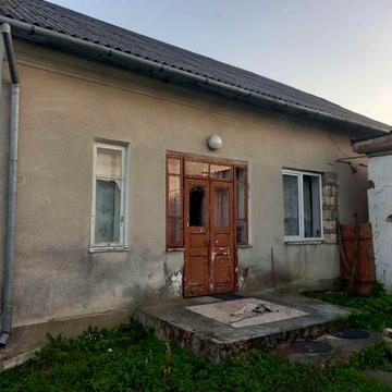 Продаж будинку..