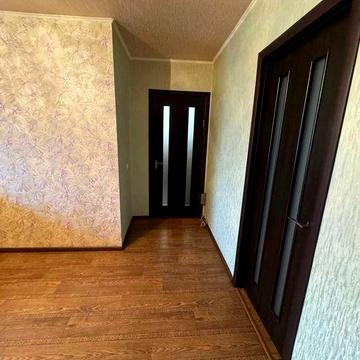 Продам трехкомнатную квартиру, проспект Слобожанский 123.