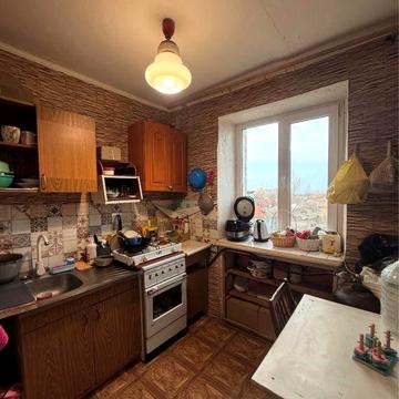 Продам 2-ком квартиру ул Лазо