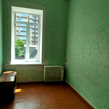 Івана Франка вул., 41