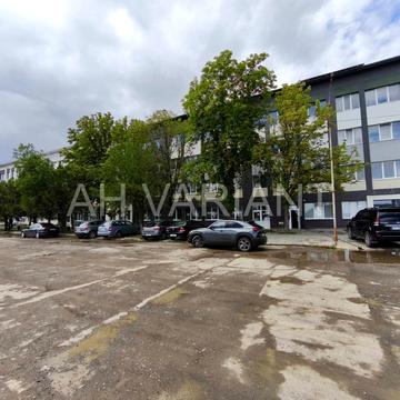 Сергія Мартина вул., 4