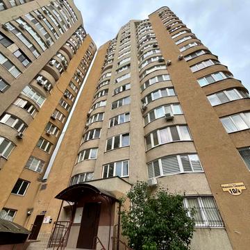 Добровольців вул. (Маршала Говорова), 10/4