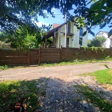 Продаж земельної ділянки з будинком Васильків