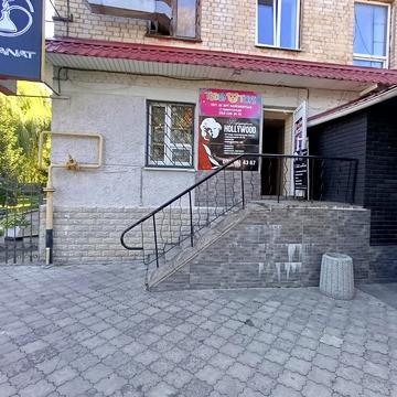вул. Володимира Стельмаха, 6