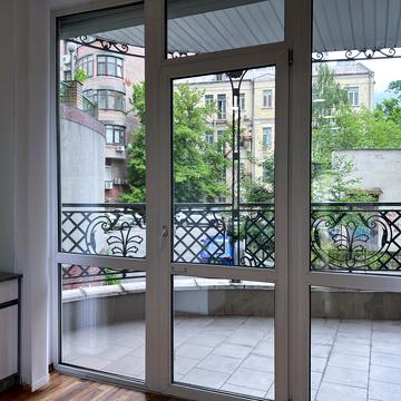 Дмитрівська вул., 48-Г