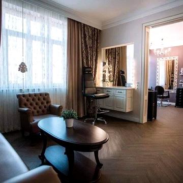 Івана Чендея вул., 4