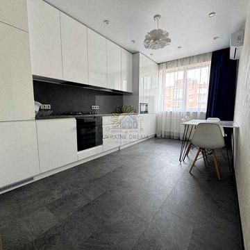 Продам 1к.квартира с дизайн ремонтом в ЖК "RIVER TOWN" м. Бот Сад- 10м ЖК River Town
