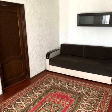 Л. Толстого, 8