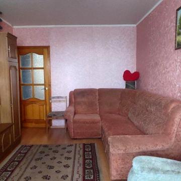 Польова вул., 4