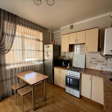 Продаж 3 кімнатної квартири котеджного типу Порт сіті