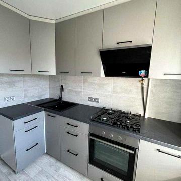 Продаж 1Кімн. БЕЗ комісії, Троєщина, Сержа Лифаря 17А, євроремонт
