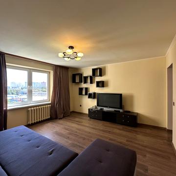 Сергія Москаленка вул. (Красовського), 8-Б