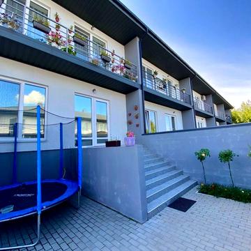 Продам двоповерховий таунхаус на масиві Таращанський