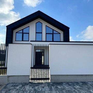 Продаж Сучасний будинок з гаражем с. Тарасове, Луцький р-н