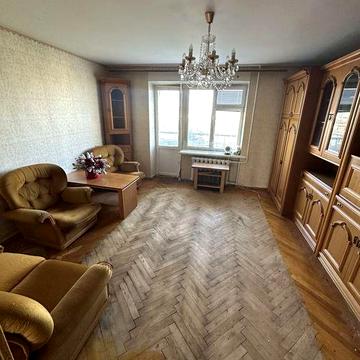 Продаж 4 кімнатної квартири