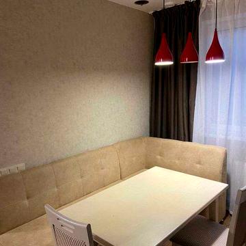 Сдам 2-ух комнатную квартиру студию 30 жемчужина