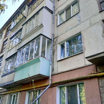 Квартира + гараж по вулиці Космонавтів