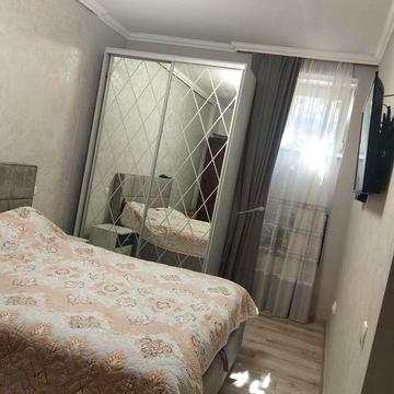 Продам квартиру в Чернівцях в центрі по вул Руській