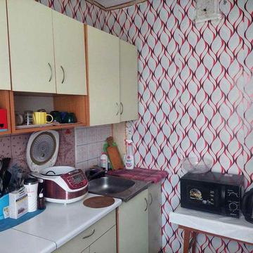 Продається 1 кімнатна квартира по вул. Бажана 9-В