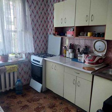 Продається 1 кімнатна квартира по вул. Бажана 9-В