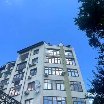Продається 3 кім. квартира в новобудові на вул. Мечникова