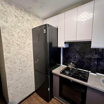 Світла 2-кімнатна квартира з ремонтом та технікою, поруч ринок і парк ЖК Доценка