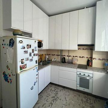 Домобудівельна вул., 5