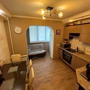 1к квартира з ремонтом  вул  Ужвій 9, Подільський Виноградар