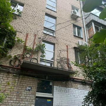 Продаж 2 кімнатної квартири пр.Поля