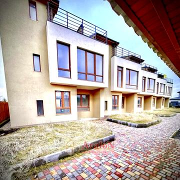 Литературная, 16