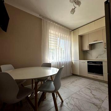 Довстрокова оренда двокімнатної квартири