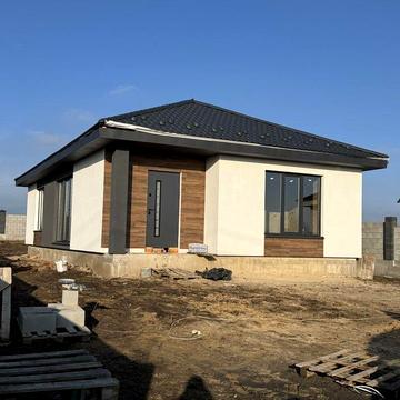 Продам будинок з внутрішніми роботами в Колоденці+ділянка 11 сот