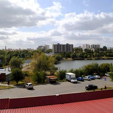 Максима Залізняка вул., 4/2