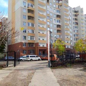 Срочно  1 ком квартиру на ул.Заболотного кирпичный новый дом с АОГВ