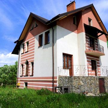 Ваша мрія про просторий дім будинок біля м. Львів – вже чекає на вас!