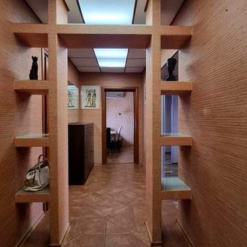 Продам 4 кім. кв. Дарницький р-н, Позняки. ул. Лариси Руденко.