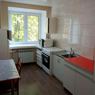 Продам квартиру в центрі міста.