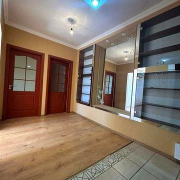 Днс .В.Стуса 3 .Продаж 3 кім квартири