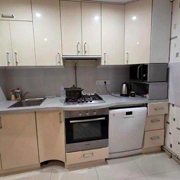 2 кім квартира ст.Автовокзал будинок  2000х років, 56 м кв, меблі