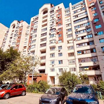 Продам 3 комн. квартиру на пр.Володимира Ивасюка 20 А,Оболонь