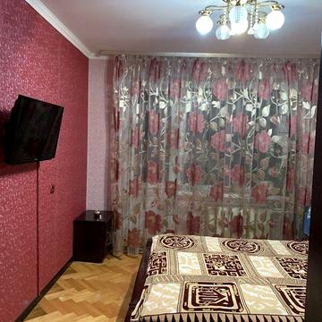 Довгострокова оренда 2к Квартира Костянтина Василенка