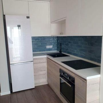 Продам 1 комнатную квартиру в центре