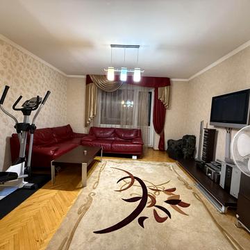 Татарська вул., 3/2