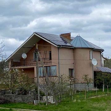 Продам будинок у м. Бар на вул.Сагайдачного з сонячною електростанцією